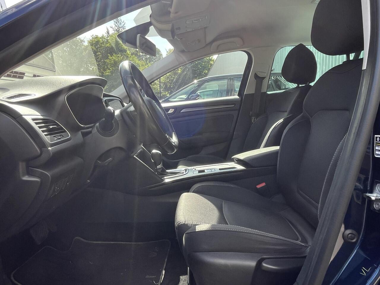 Renault MEGANE Estate 1.6 E-Tech Plug-In Hybrid 160 Business Edition One LED, Navigatie, Parkeersensoren