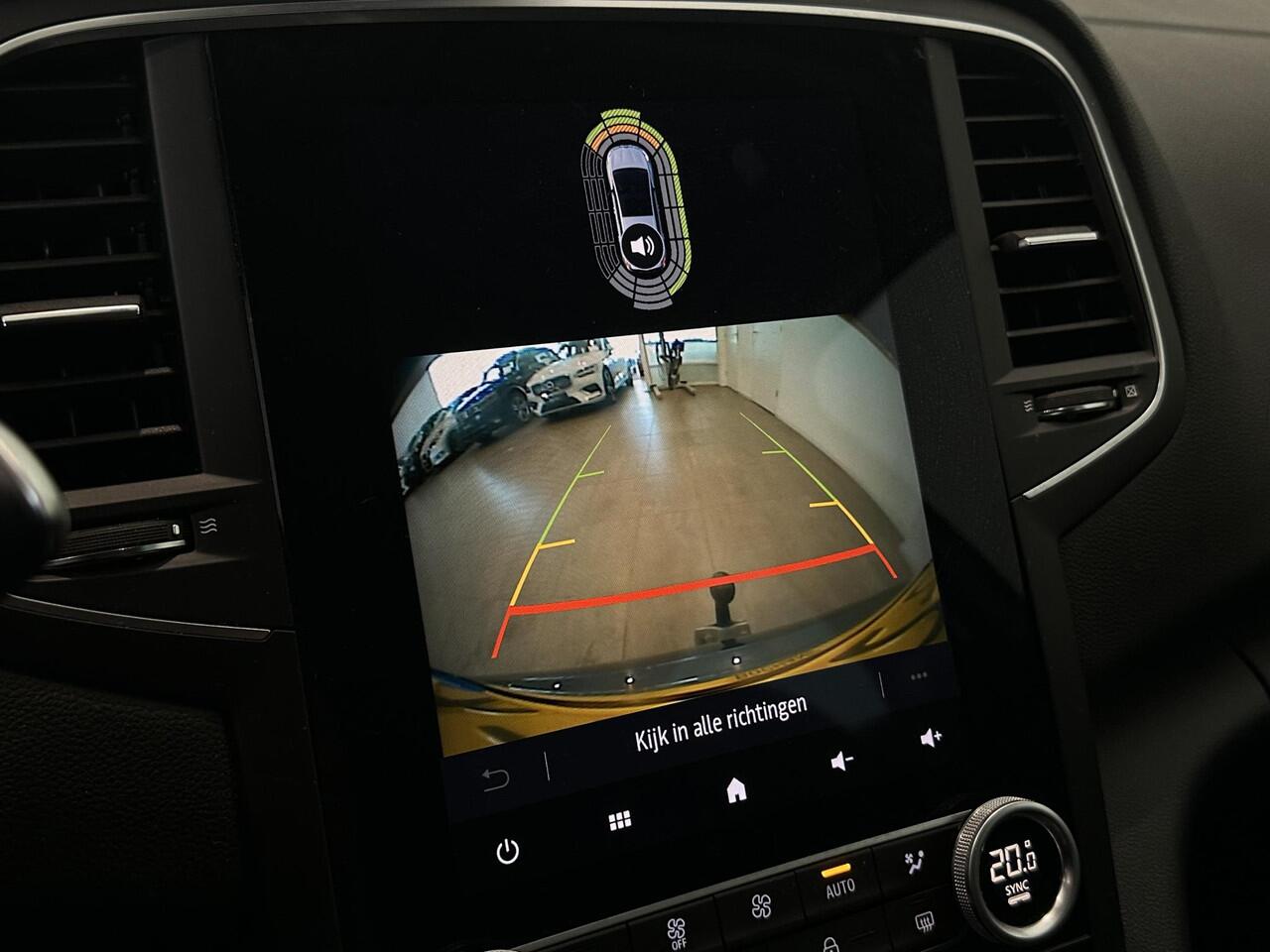 Renault MEGANE Estate 1.3 TCe 140 EDC Techno | Trekhaak 1.700 KG | All season banden | Dodehoek Detectie