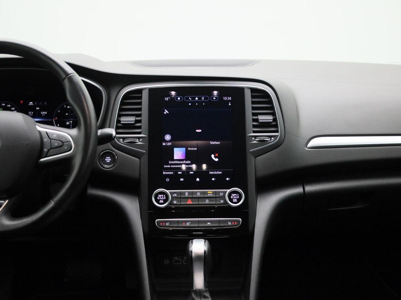 Renault MEGANE Estate TCe 140 EDC Automaat Techno | Climate Control | Apple Carplay & Android Auto | Navigatie | 17' Inch Lichtmetalen Velgen | Parkersensoren + Achteruitrijcamera |