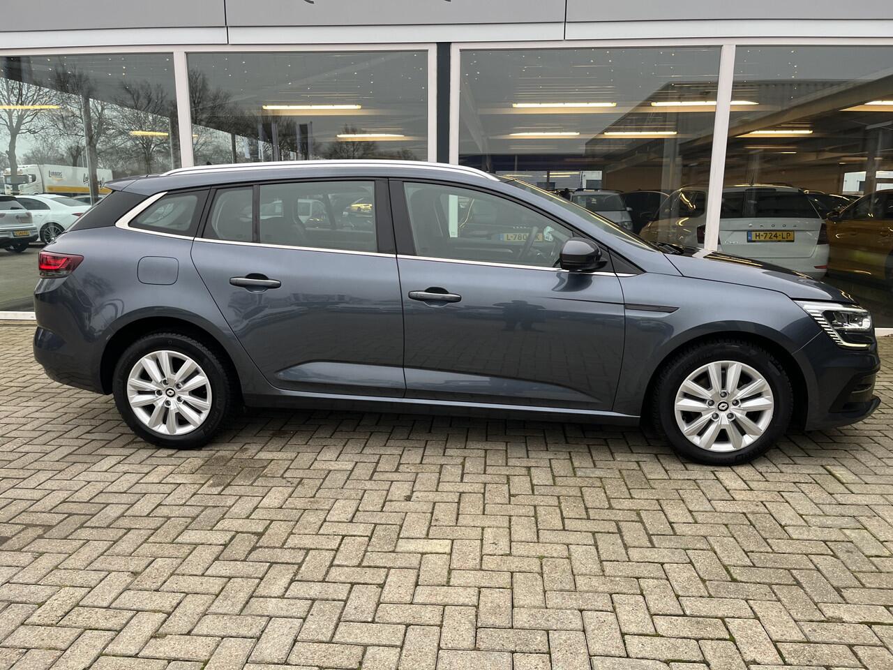Renault MEGANE Estate 1.3 TCe 140 Equilibre Led / Clima / LMV 50%deal 8475,- ACTIE