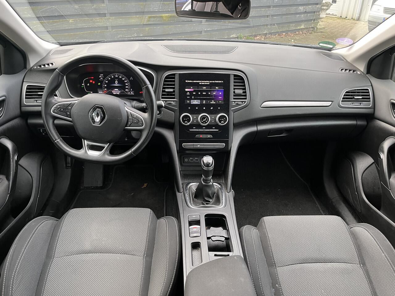 Renault MEGANE Estate 1.3 TCe 140 Equilibre Trekhaak 17kg / Led / Cruise / Clima / Carplay