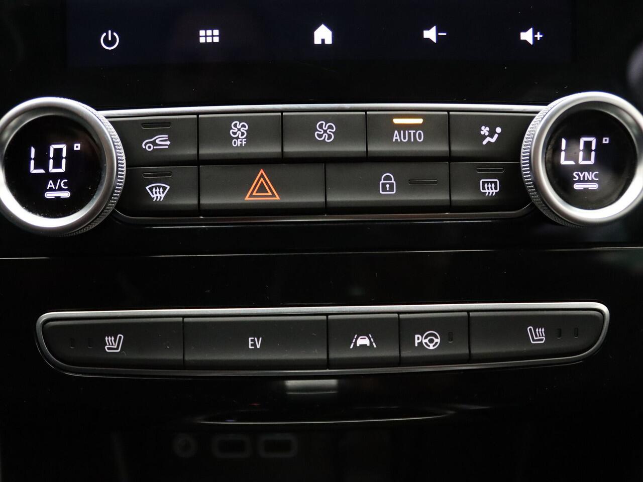 Renault MEGANE Estate 160pk E-Tech Plug-In Hybrid Intens Automaat Camera | Cruise | Navi | Parkeersens. v+a | Trekhaak