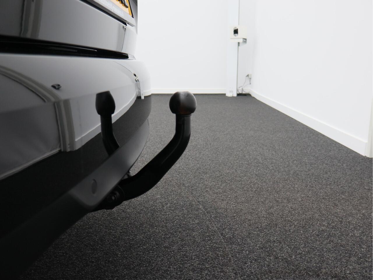 Renault MEGANE Estate 1.3 TCe 140 Techno/ trekhaak/ automaat/ zeer mooi!