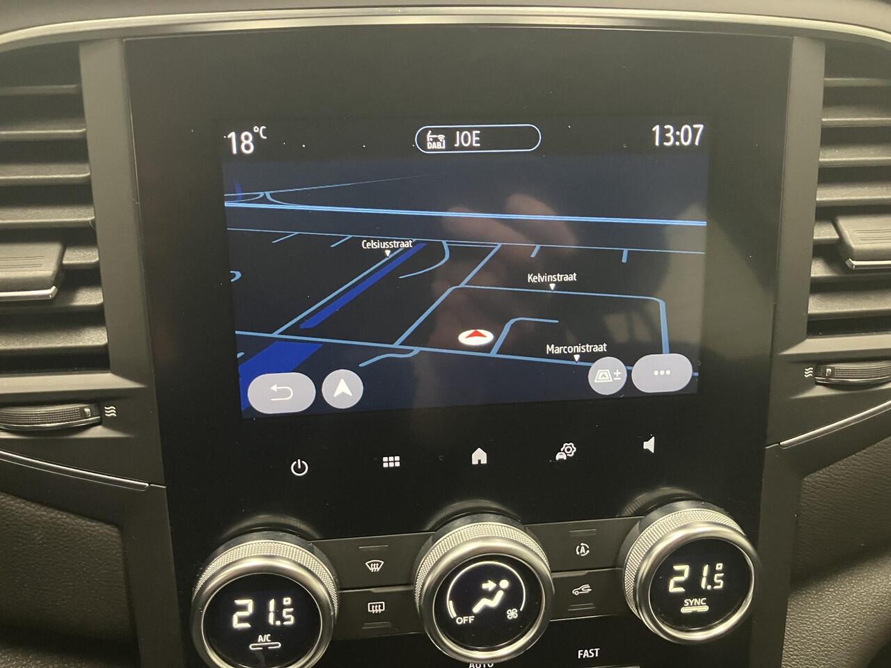 Renault MEGANE Estate 1.3 TCe Business Zen / Eerste Eigenaar / Dealer Onderhouden / Trekhaak 1700 KG / Camera / Navigatie / Apple CarPlay/Android Auto / Climate Control / Cruise Control /