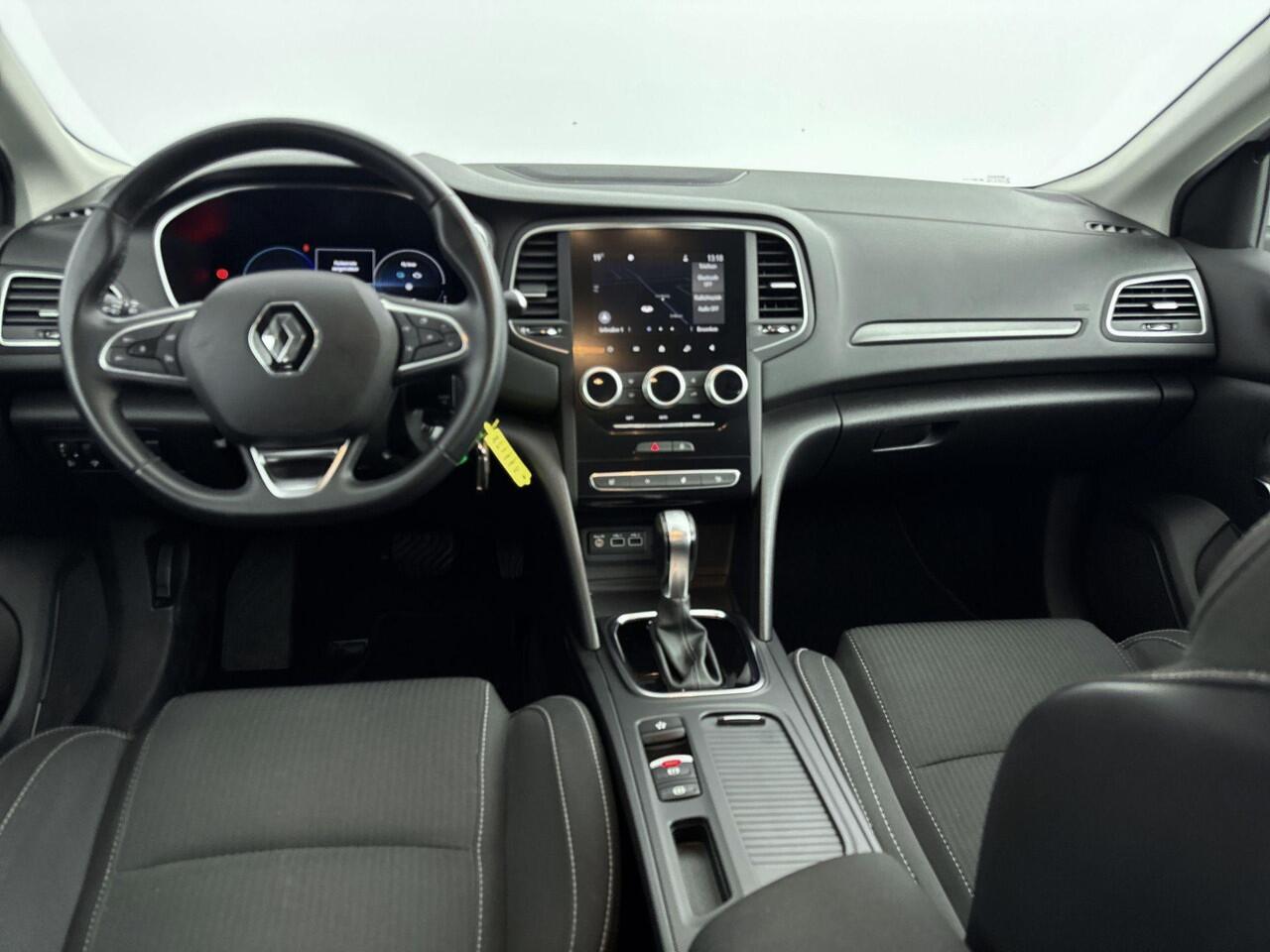 Renault MEGANE 1.6 E-Tech Plug-In Hybrid Business Zen 160PK | Automaat | Navigatie | LED Koplampen | Parkeersensoren Voor & Achter | Apple CarPlay & Android Auto