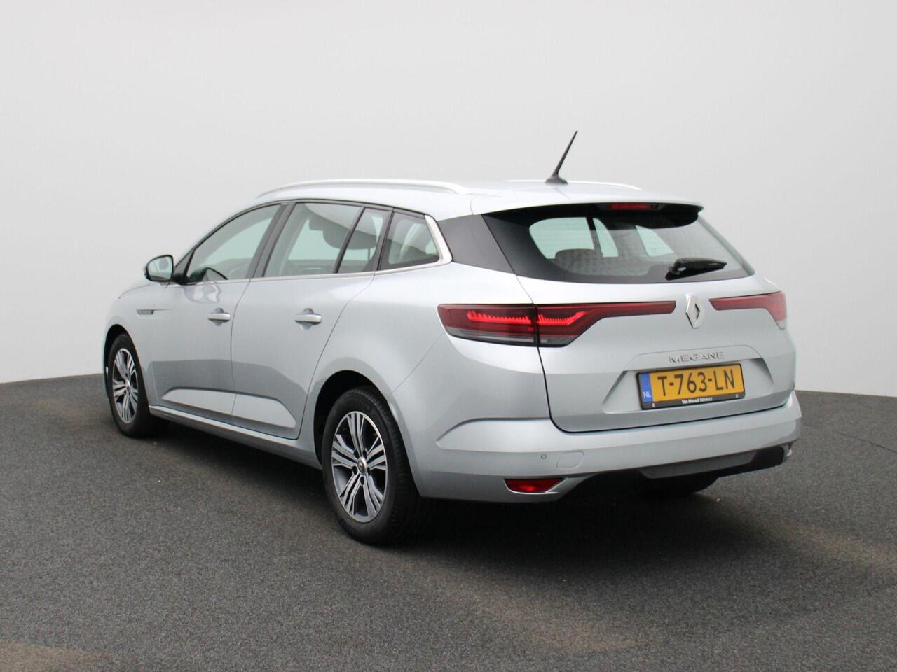 Renault MEGANE Estate TCe 140 Equilibre | Easy Link multimediasysteem met Apple CarPlay & Android Auto | Climate Control | Pack Style = lichtmetalen velgen + dakrails | Metaalkleur | Parkeersensoren v+a |