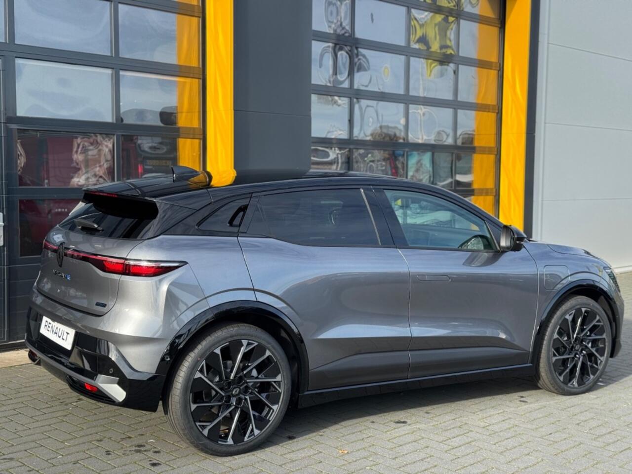 Renault MEGANE Esprit Alpine 220 pk Pack Driving en Sound Comfort Range MY25