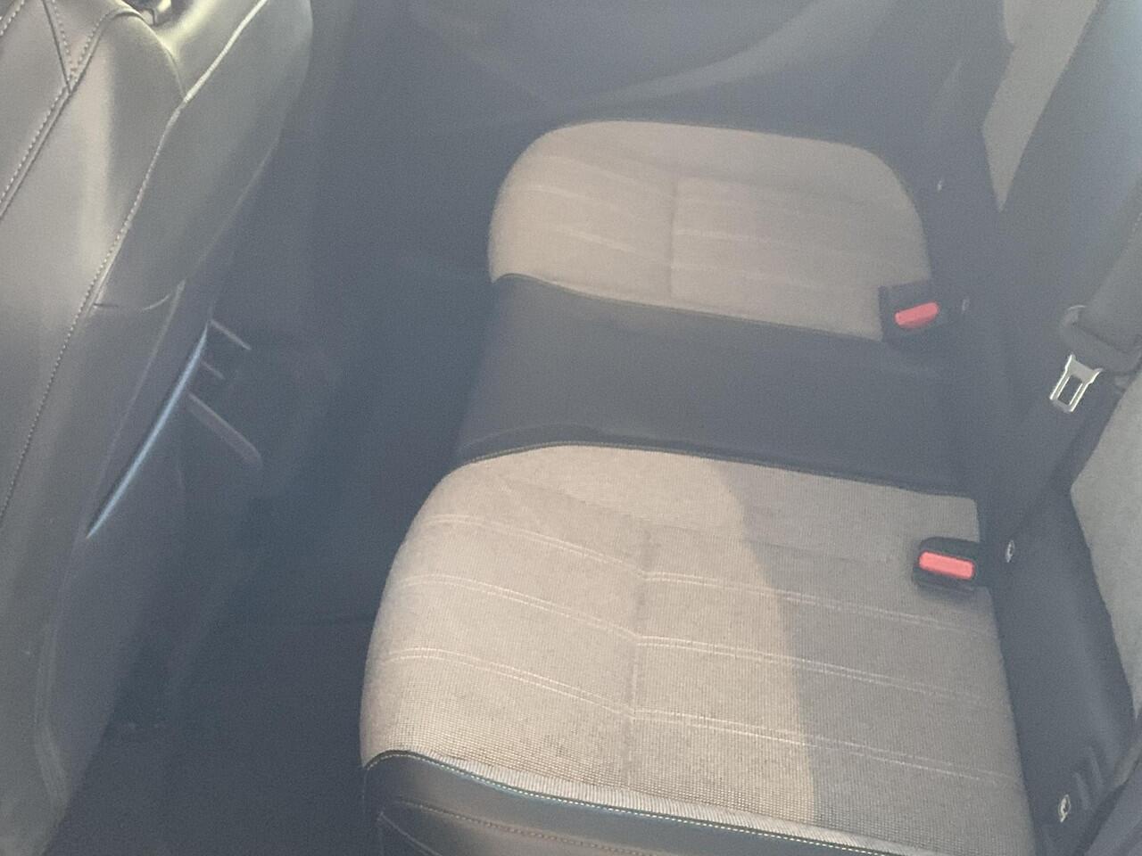 Renault MEGANE E-Tech EV60 Optimum Charge Iconic | ADAPTIVE CRUISECONTROL | 360 CAMERA | STOEL-/STUURVERWARMING | TREKHAAK | BLIS