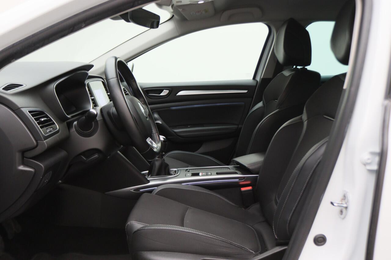 Renault MEGANE Estate 1.3 TCe Intens LED, Keyless, Apple Carplay, Climate, Cruise, PDC