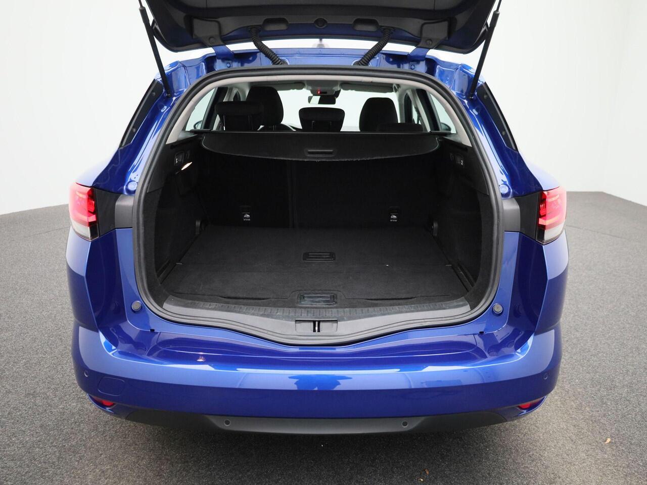 Renault MEGANE Estate 1.3 TCe 140PK Equilibre | Navigatie | Climate Control | Carplay | Parkeersensoren | Cruise Control