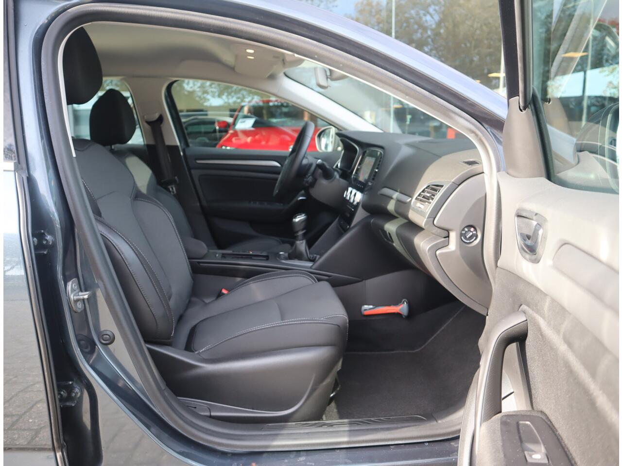 Renault MEGANE Estate 1.3 TCe 140 Equilibre