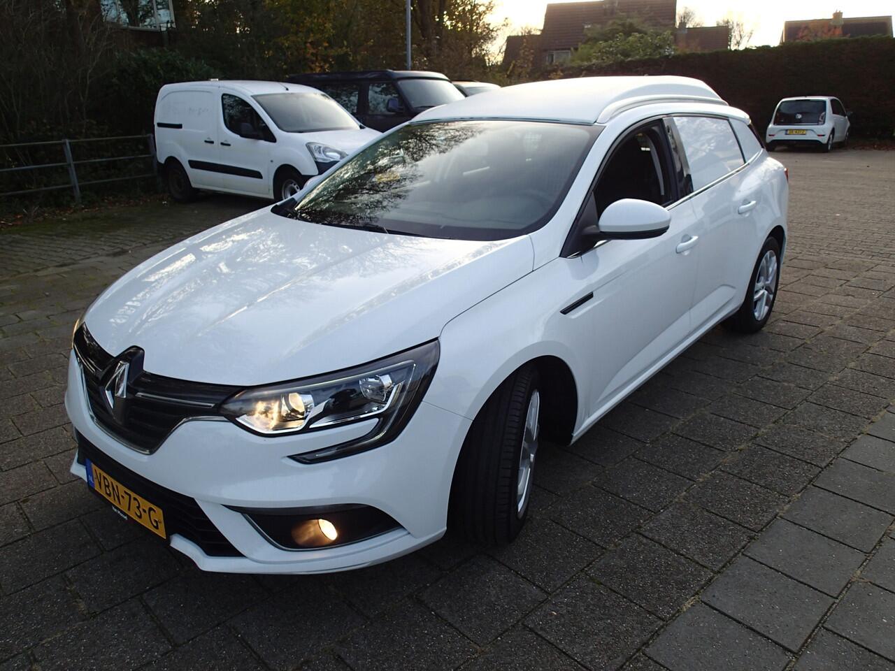 Renault MEGANE RENAULT 1.5DCI VOORZIEN VAN ARCO+CRUISE + NAVIGATIE !!! Renault Mégane 1.5 dCi Expression S&S Navigatie