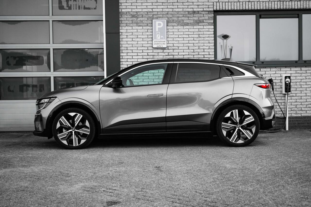 Renault MEGANE E-Tech EV60 Optimum Charge Iconic | lederen bekleding | Harman Kardon audio | elektrisch stoelverstelling | 16 % bijtelling over 30K > 60 mnd af nieuw | | incl. Bovag rijklaarpakket met 12 maanden garantie |