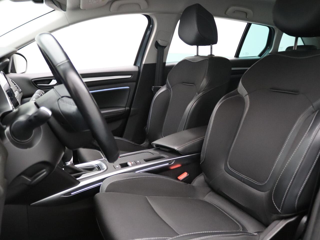 Renault MEGANE Estate 160pk E-Tech Plug-In Hybrid Intens Automaat Cruise | Climate | Navi | Parkeersens. v+a