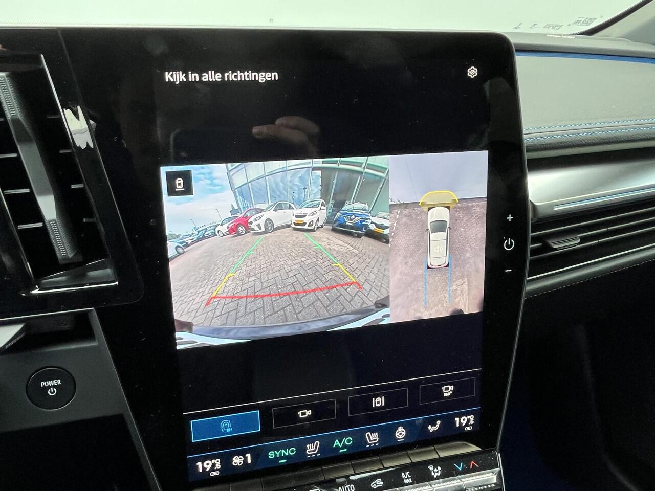 Renault MEGANE E-Tech comfort range esprit alpine 60 kWh | Direct uit voorraad leverbaar! | Pack Driving & Sound Harman/Kardon!