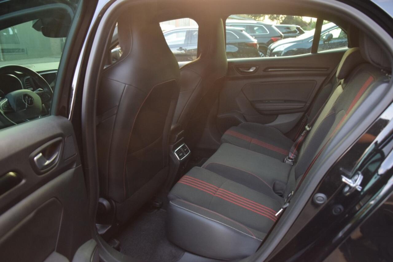 Renault MEGANE 1.6 PLUG IN HYBRID R.S. Line!