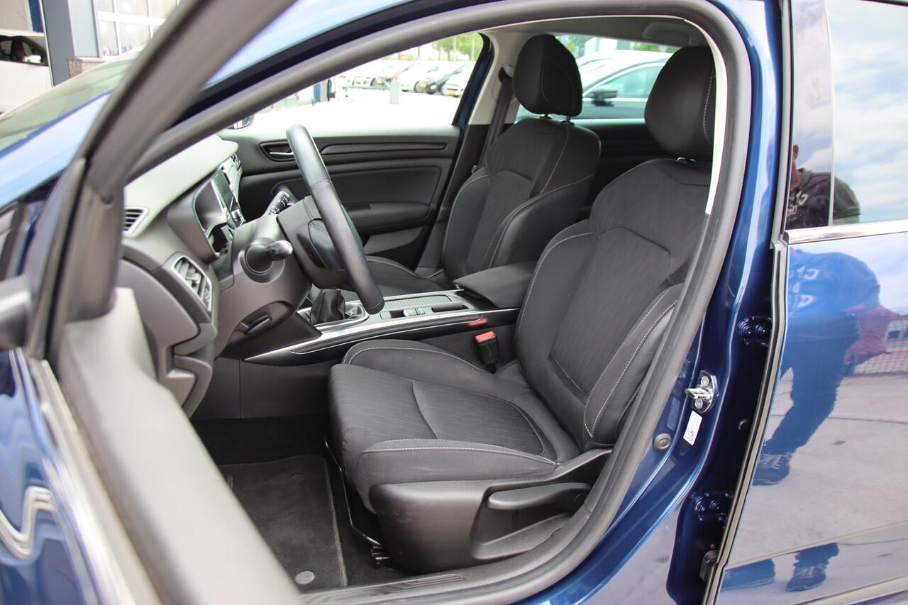 Renault MEGANE Estate 1.3 TCe Limited Clima, Carplay, Cruise, 1e eig, NL auto Aanbieding!