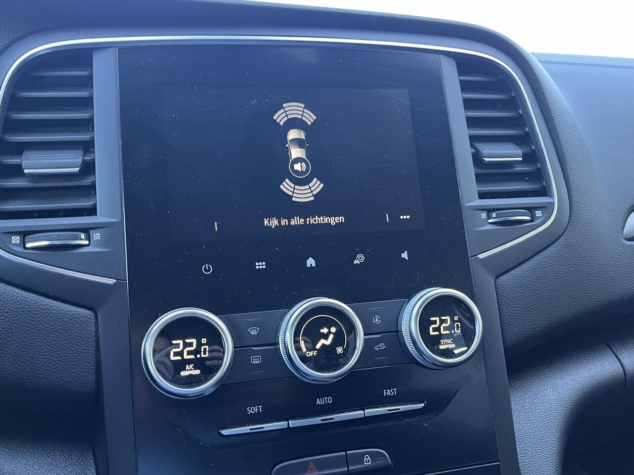 Renault MEGANE Estate 1.6 E-Tech Plug-In Hybrid 160 PK / Automaat / Climate / Keyless / Apple Carplay - Android Auto /