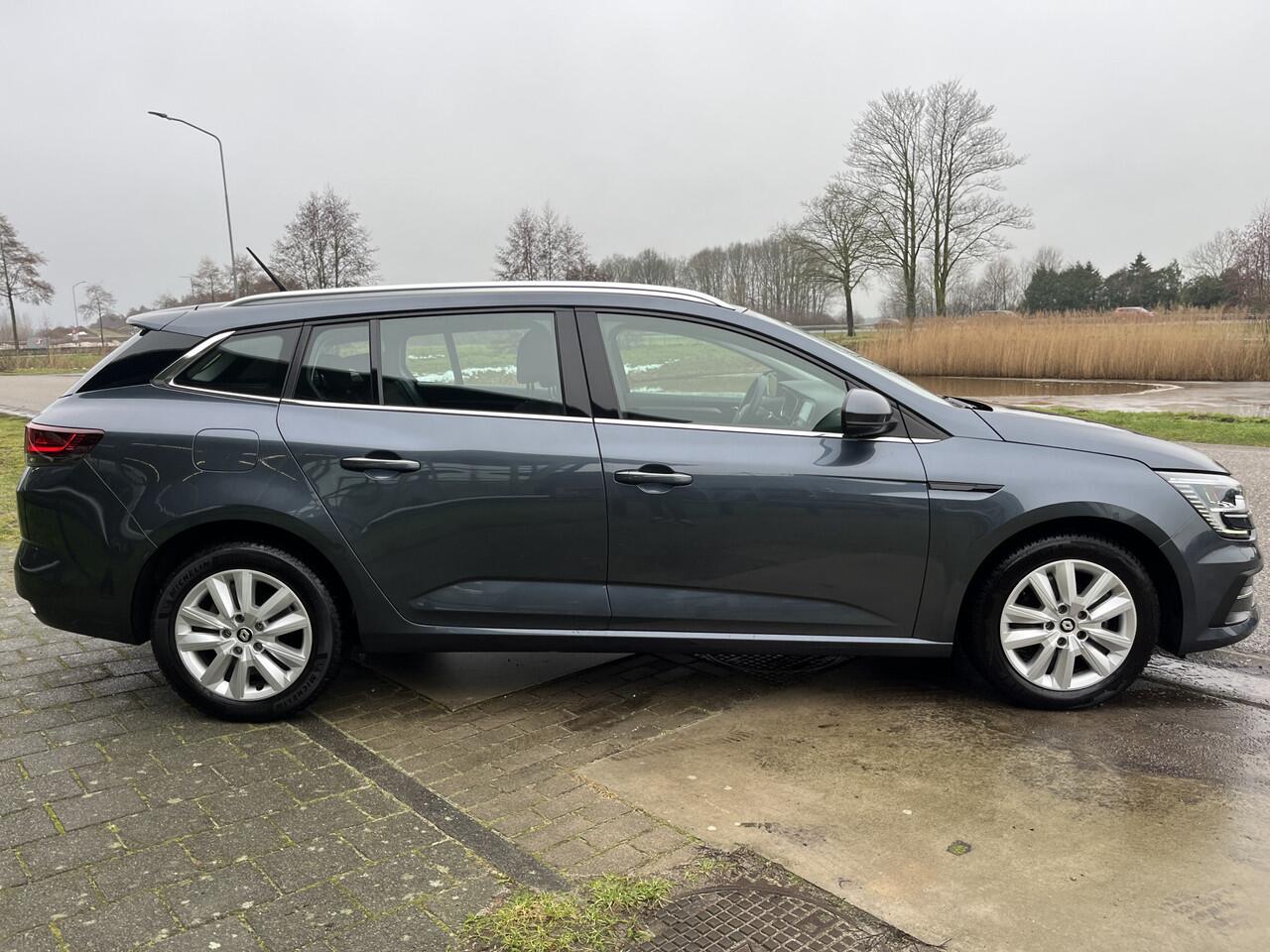 Renault MEGANE Estate 1.3 TCe 140PK Equilibre / Dealer onderhouden / Climate / Cruise / Parkeersensoren V+A / NAP /