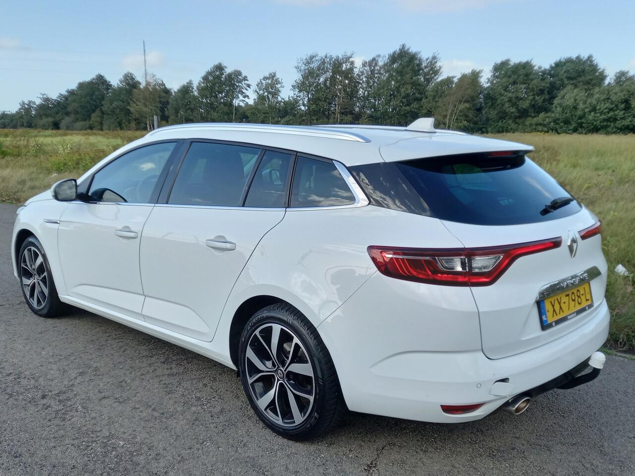 Renault MEGANE Estate 1.3 TCe Bose