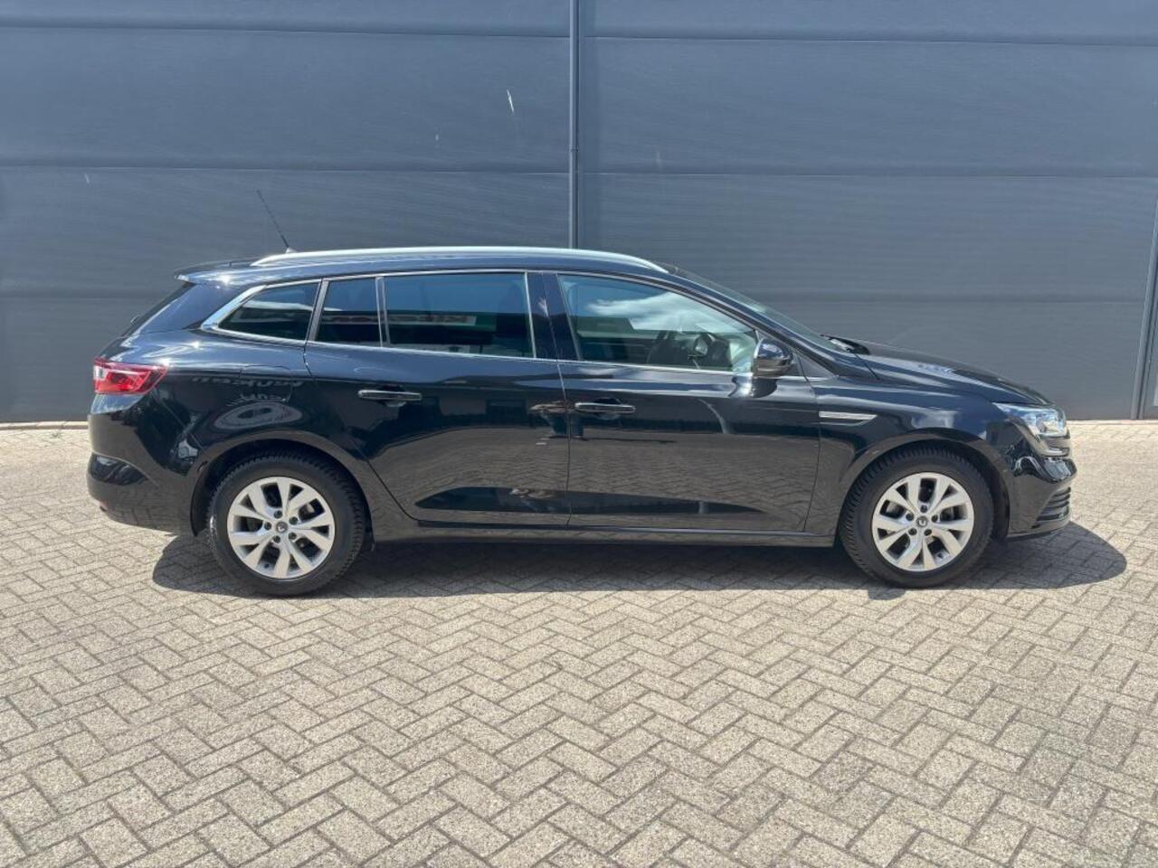 Renault MEGANE Estate 1.3 TCe Limited Automaat | Trekhaak | Achteruitrijcamera