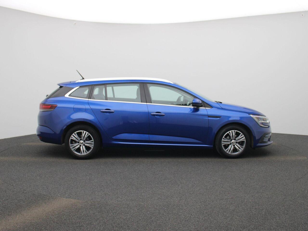 Renault MEGANE Estate 1.3 TCe 140 PK Equilibre Navigatie | Climate Control | Cruise Control | Parkeersensoren Voor en Achter | Apple Carplay & Android Auto