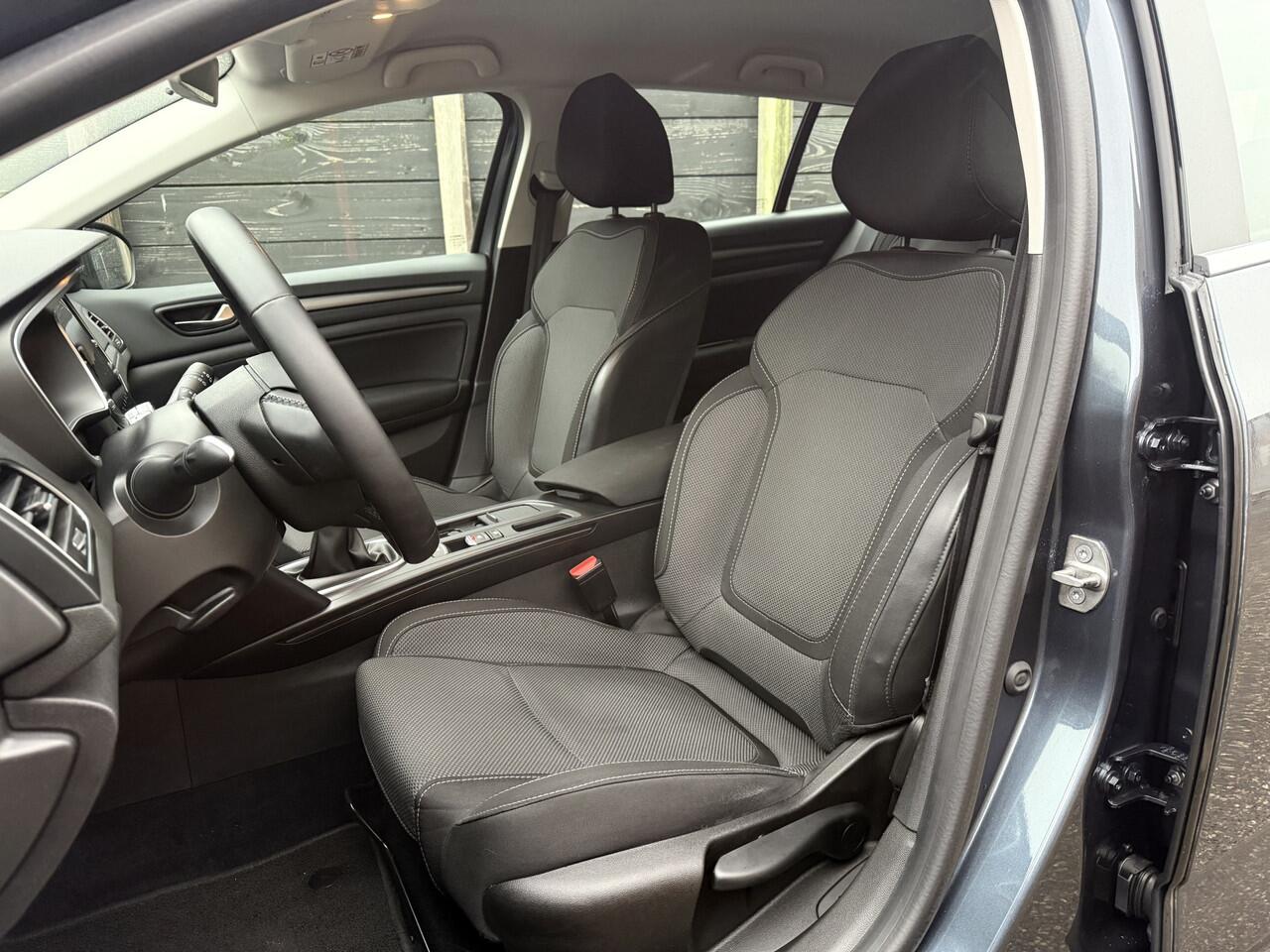 Renault MEGANE Estate 1.3 TCe 140 Equilibre NL-auto, BTW-auto