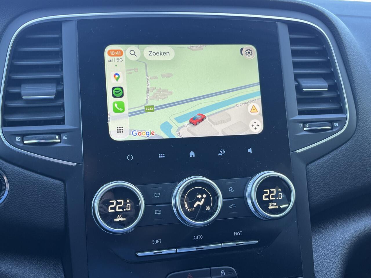 Renault MEGANE Estate 1.6 E-Tech Plug-In Hybrid 160 PK / Automaat / Climate / Keyless / Apple Carplay - Android Auto /