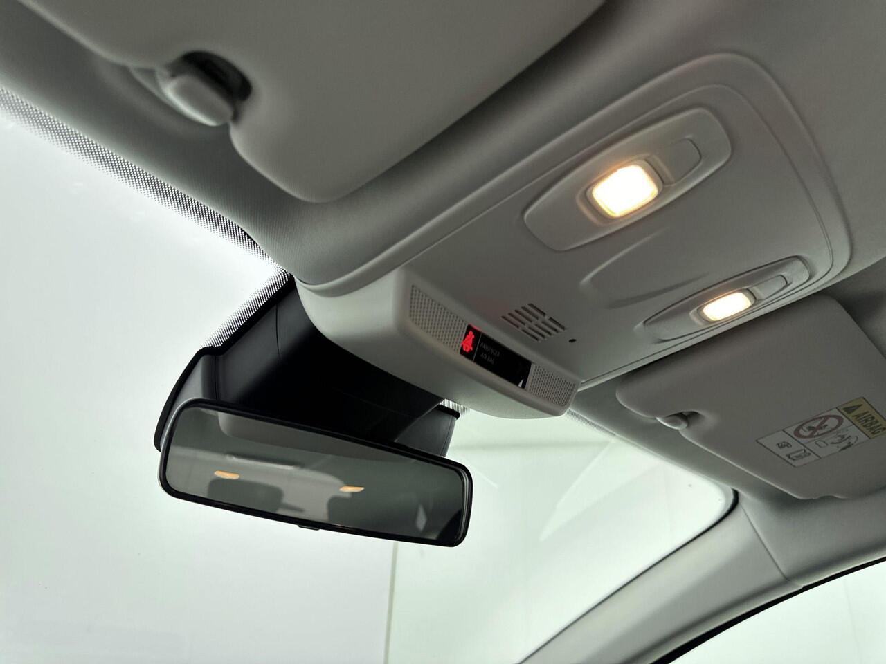 Renault MEGANE 1.6 E-Tech Plug-In Hybrid Business Zen 160PK | Automaat | Navigatie | LED Koplampen | Parkeersensoren Voor & Achter | Apple CarPlay & Android Auto