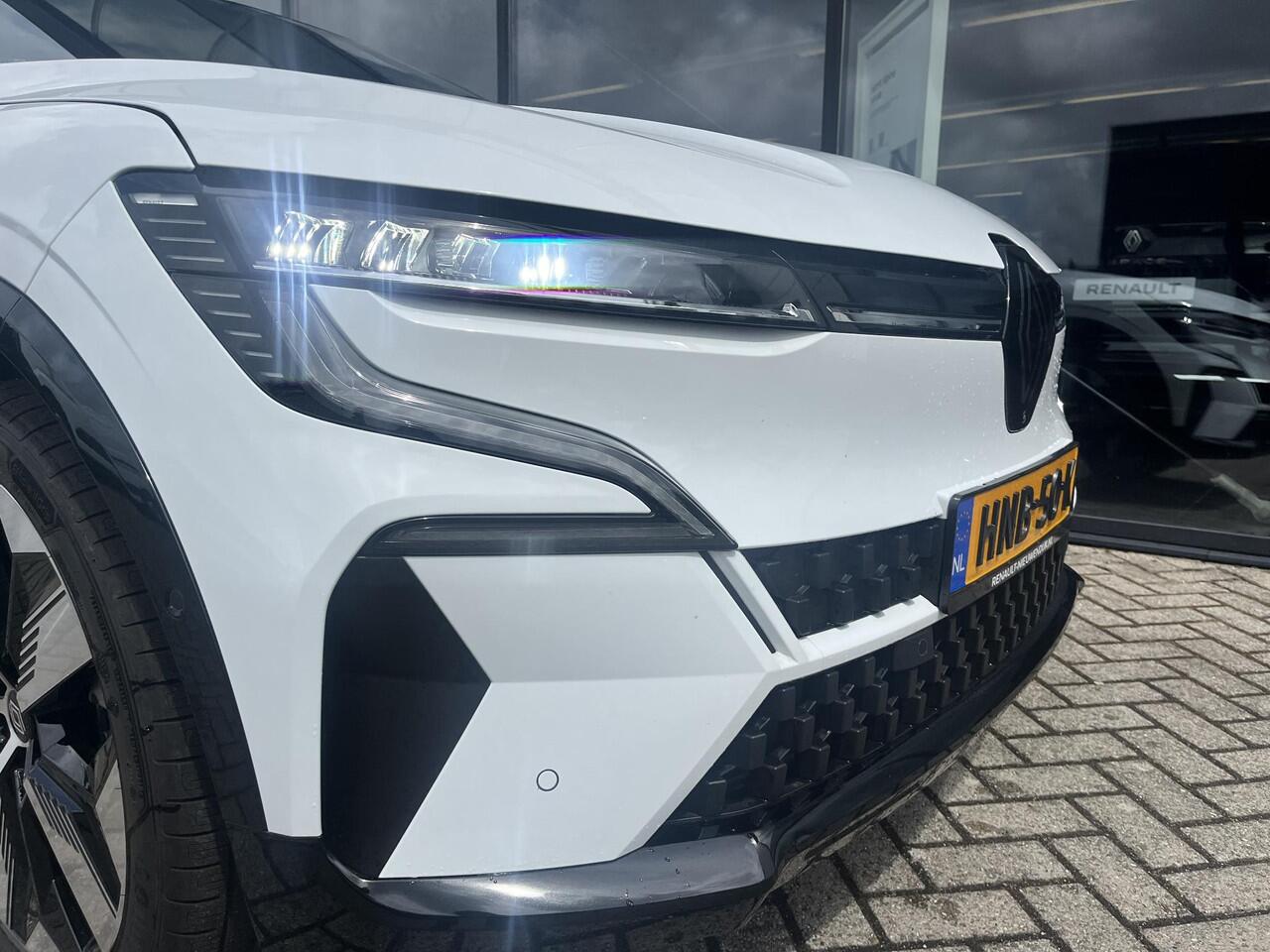 Renault MEGANE E-Tech comfort range techno 60 kWh DEMO WEST / PACK DRIVING & COMFORT.