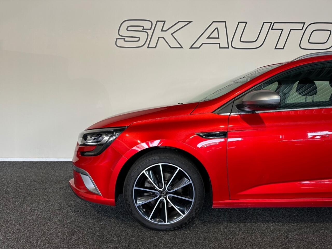 Renault MEGANE 1.3 TCE GT-LINE CLIMA l CAMERA l PDC l LMV l STOELVERW l LAGE KM l