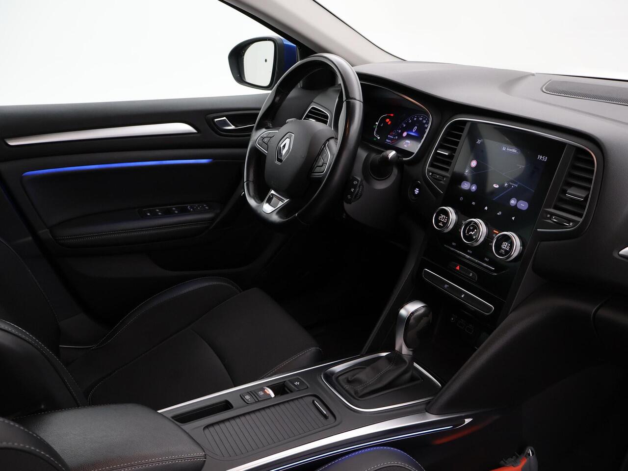 Renault MEGANE Estate 1.3 TCe 140 PK AUTOMAAT INTENS + TREKHAAK 1700 KG | SFEERVERLICHTING | 17 INCH | FULL LED | CARPLAY