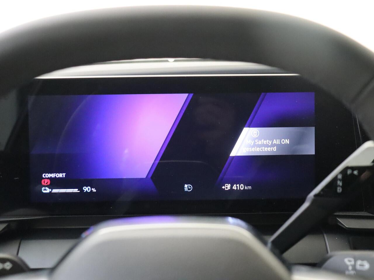 Renault MEGANE E-Tech comfort range iconic 60 kWh | Lederen bekleding | Adaptieve Cruisecontrol | Smart Rear View Mirror | Rondom Camera |