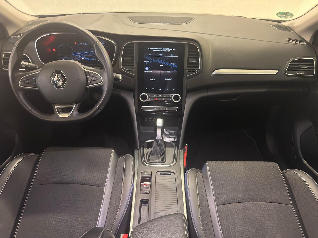 Renault MEGANE Estate 1.3 TCe 140 EDC Techno | Trekhaak | Navigatie | Achteruitrijcamera |