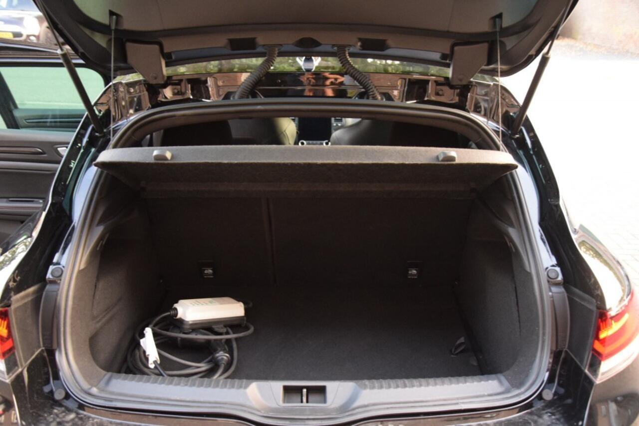 Renault MEGANE 1.6 PLUG IN HYBRID R.S. Line!