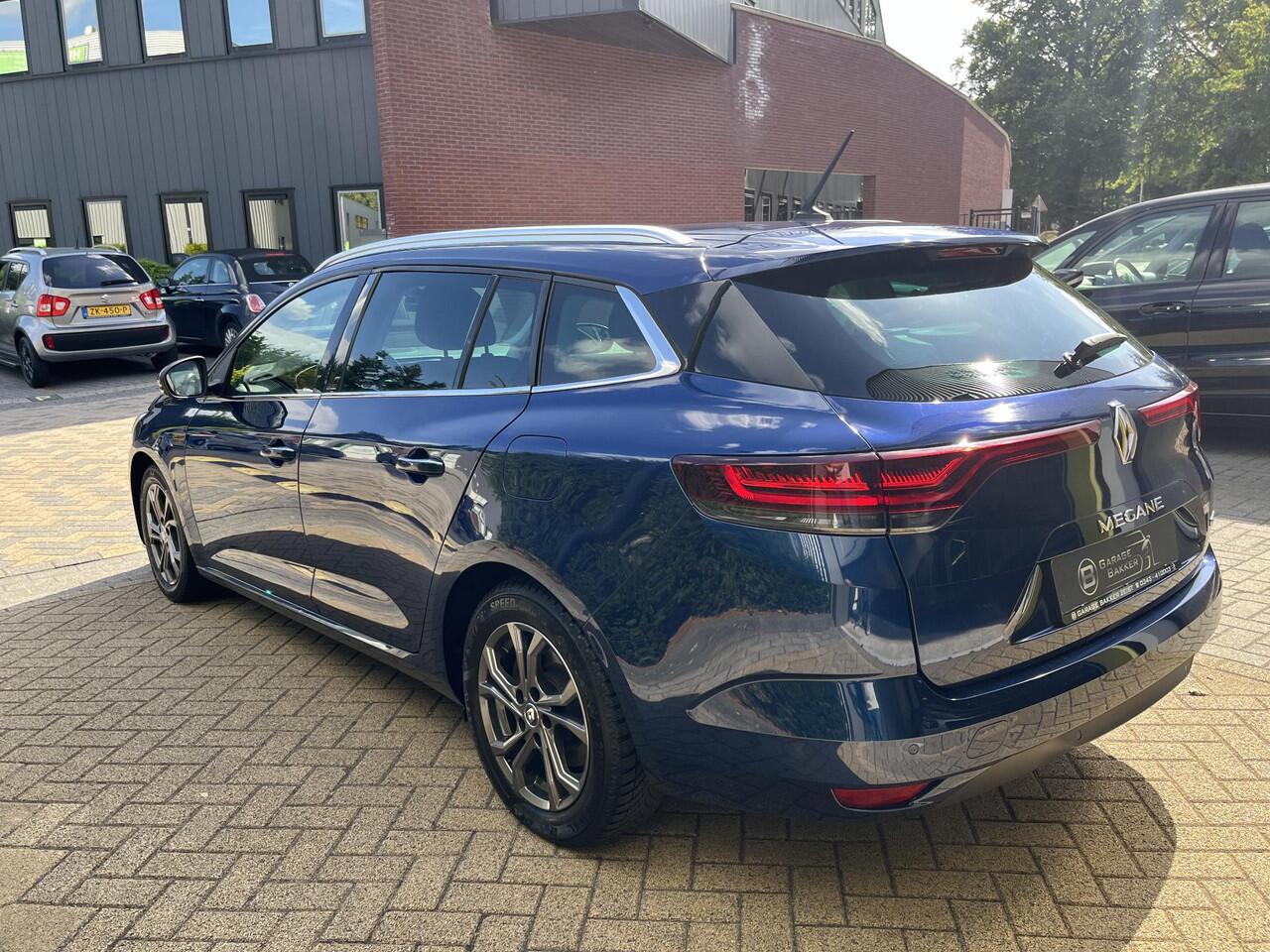 Renault MEGANE Estate 1.6 E-Tech Plug-In Hybrid 160 Business Edition One LED, Navigatie, Parkeersensoren