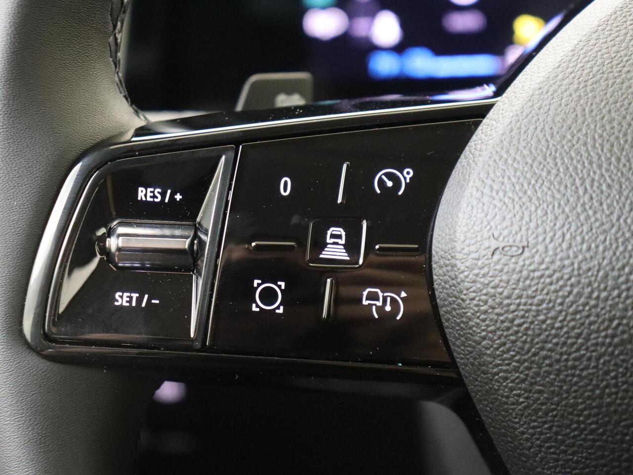 Renault MEGANE E-Tech EV60 Optimum Charge Equilibre 220PK | Achteruitrijcamera | Parkeersensoren Achter | AppleCarplay & AndroidAuto | Lane Assist | Bluetooth | Lichtmetalen Velgen | Led Verlichting |