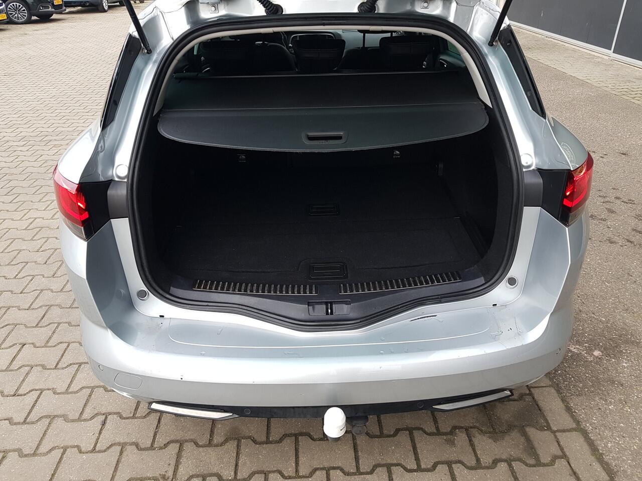 Renault MEGANE Estate 1.3 TCe Intens