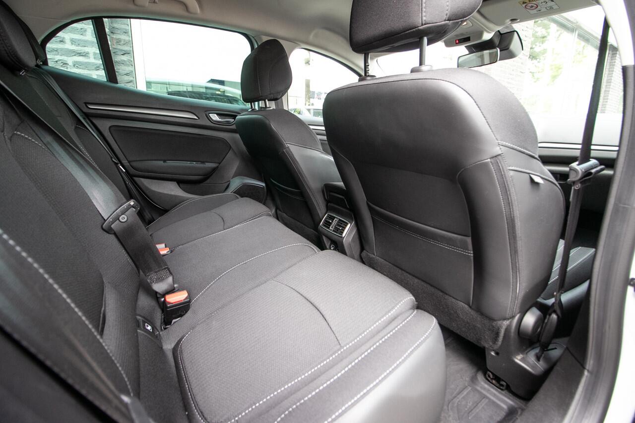 Renault MEGANE 1.6 E-Tech Plug-In Hybrid 160 Zen | Navi | Carplay | Cruise | Stoelverw.