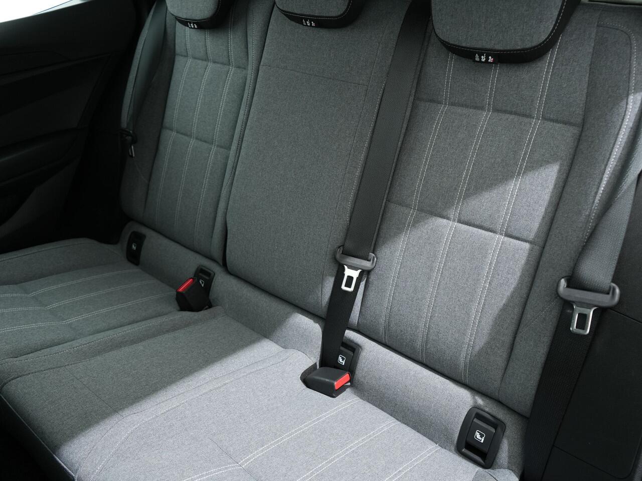 Renault MEGANE E-Tech EV60 220PK OPTIMUM CHARGE EVOLUTION | Navi | Camera | Parkeersensoren v/a