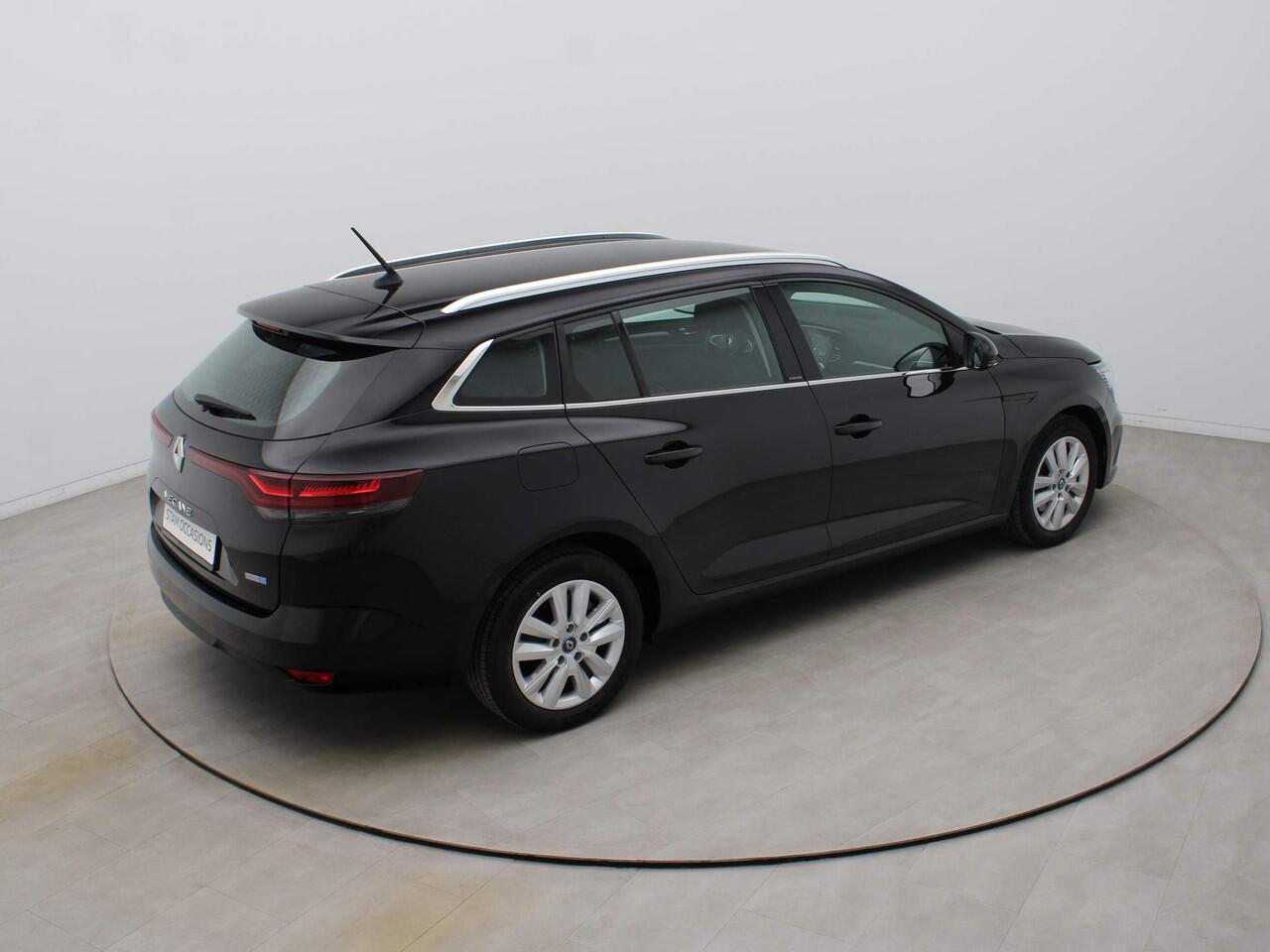 Renault MEGANE Estate E-Tech Plug-In Hybrid 160pk Business Zen Airco | Cruisecontrol | Navi | Parksens. v+a