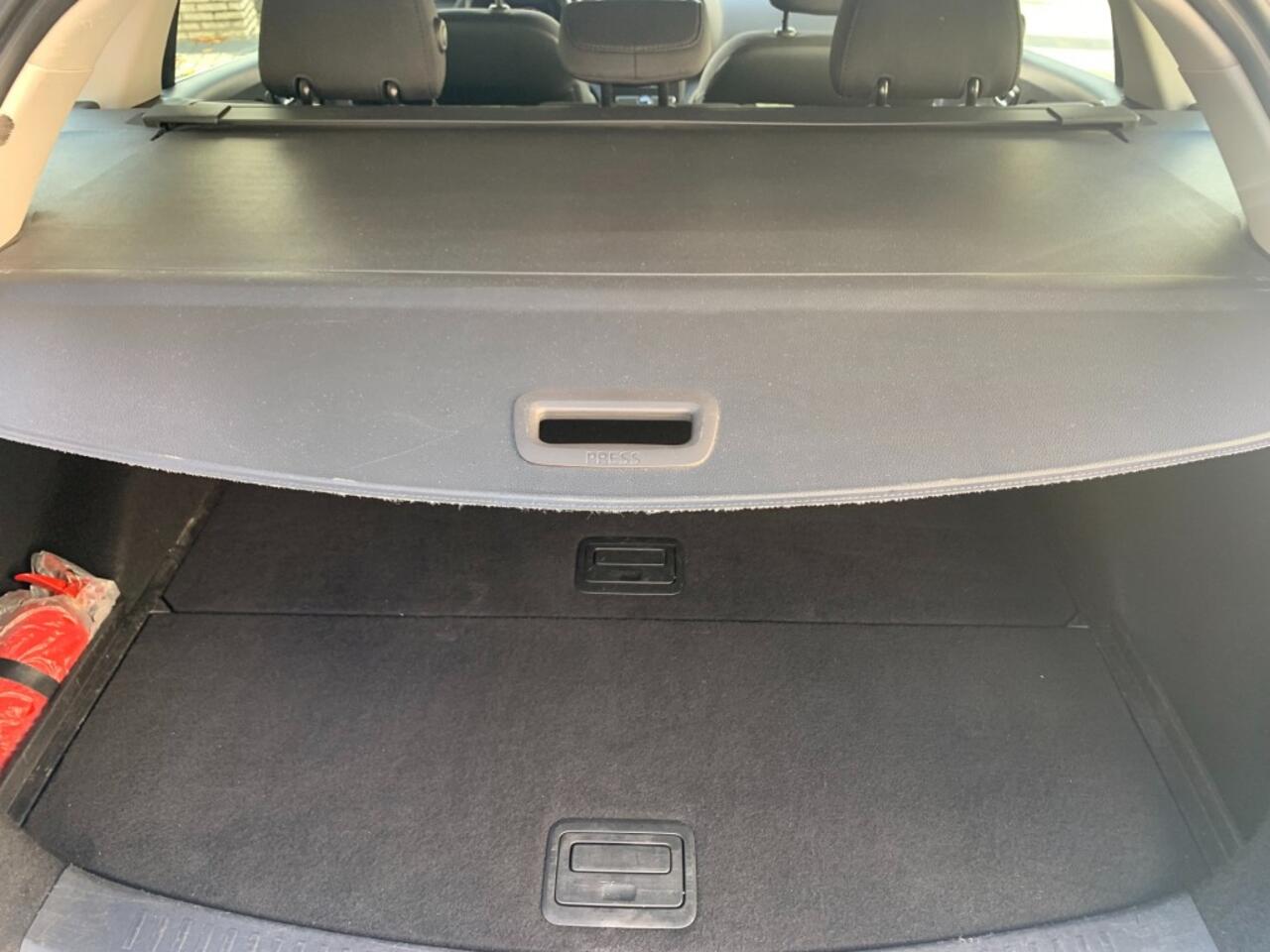 Renault MEGANE 1.3 TCE ZEN, Cruise control, Navigatie,Airco, All-in prijs inclusief apk en afleverbeurt!