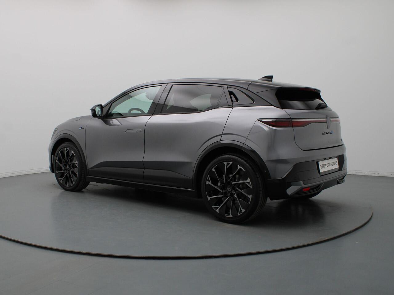 Renault MEGANE E-Tech comfort range esprit alpine 60 kWh Automaat Harman Kardon | 360° Camera | Adapt. Cruise | Stoel-/stuurverw.