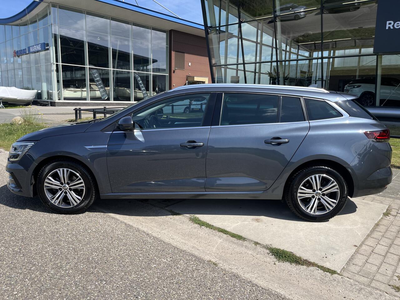 Renault MEGANE Estate 1.3 TCe Intens / Automaat / Trekhaak / Keyless / Cruise / Climate / Applecarplay - Androidauto /