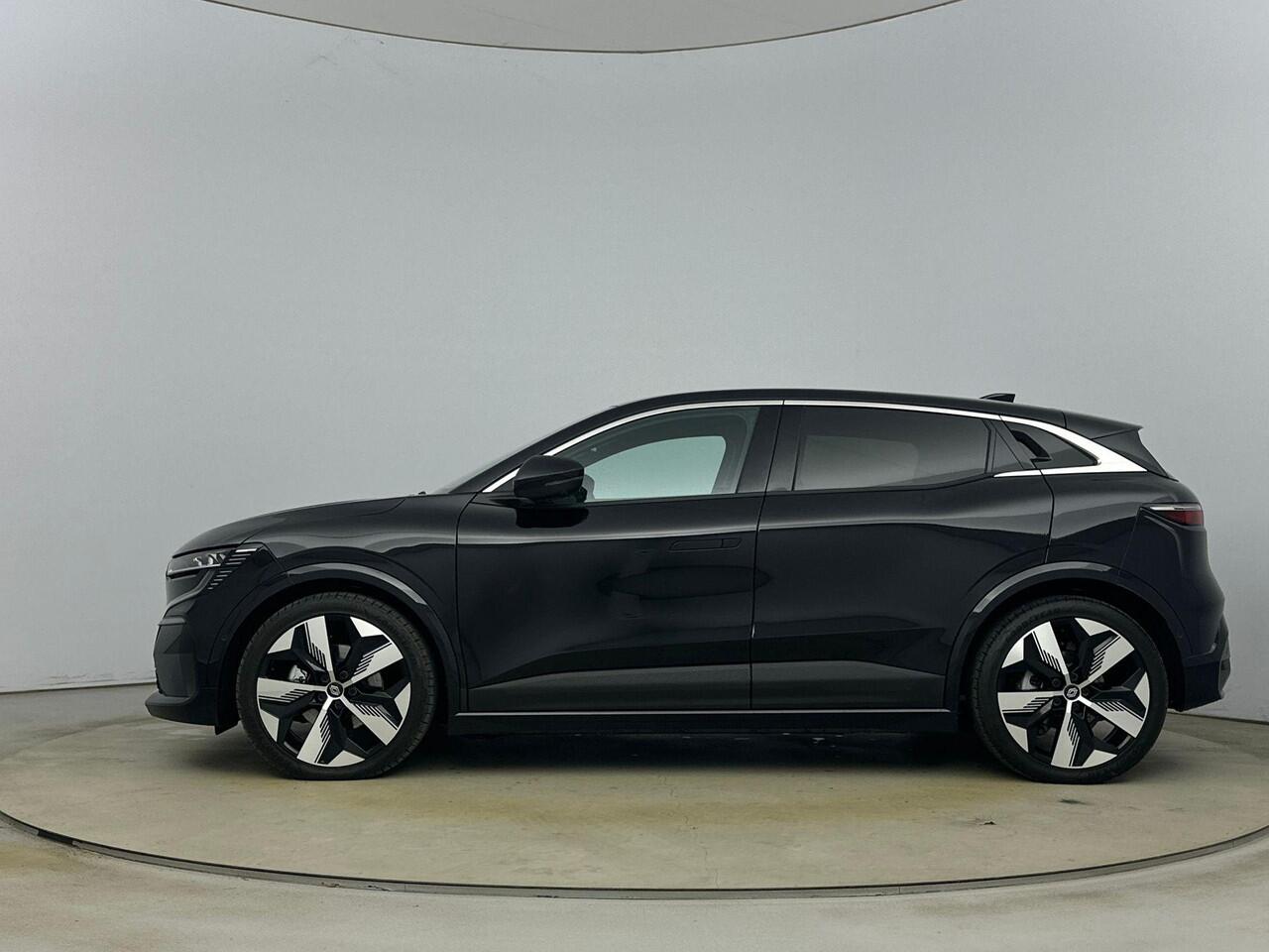 Renault MEGANE E-Tech EV60 Optimum Charge Techno | Navigatie met Google Integratie | Climate Control | Cruise Control Adaptief | Apple Carplay/Android Auto | Harman Kardon Premium Audio | Warmtepomp | Pack Winter | Parkeersensoren incl. Camera |
