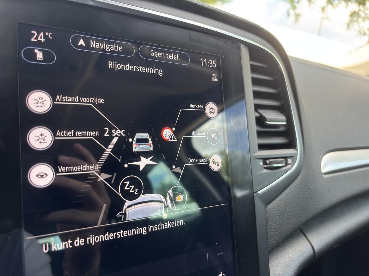 Renault MEGANE Estate 1.6 E-Tech Plug-In Hybrid 160 R.S. Line | Stuur en Stoel Verwarming | Parkeer Assist | Head Up Display