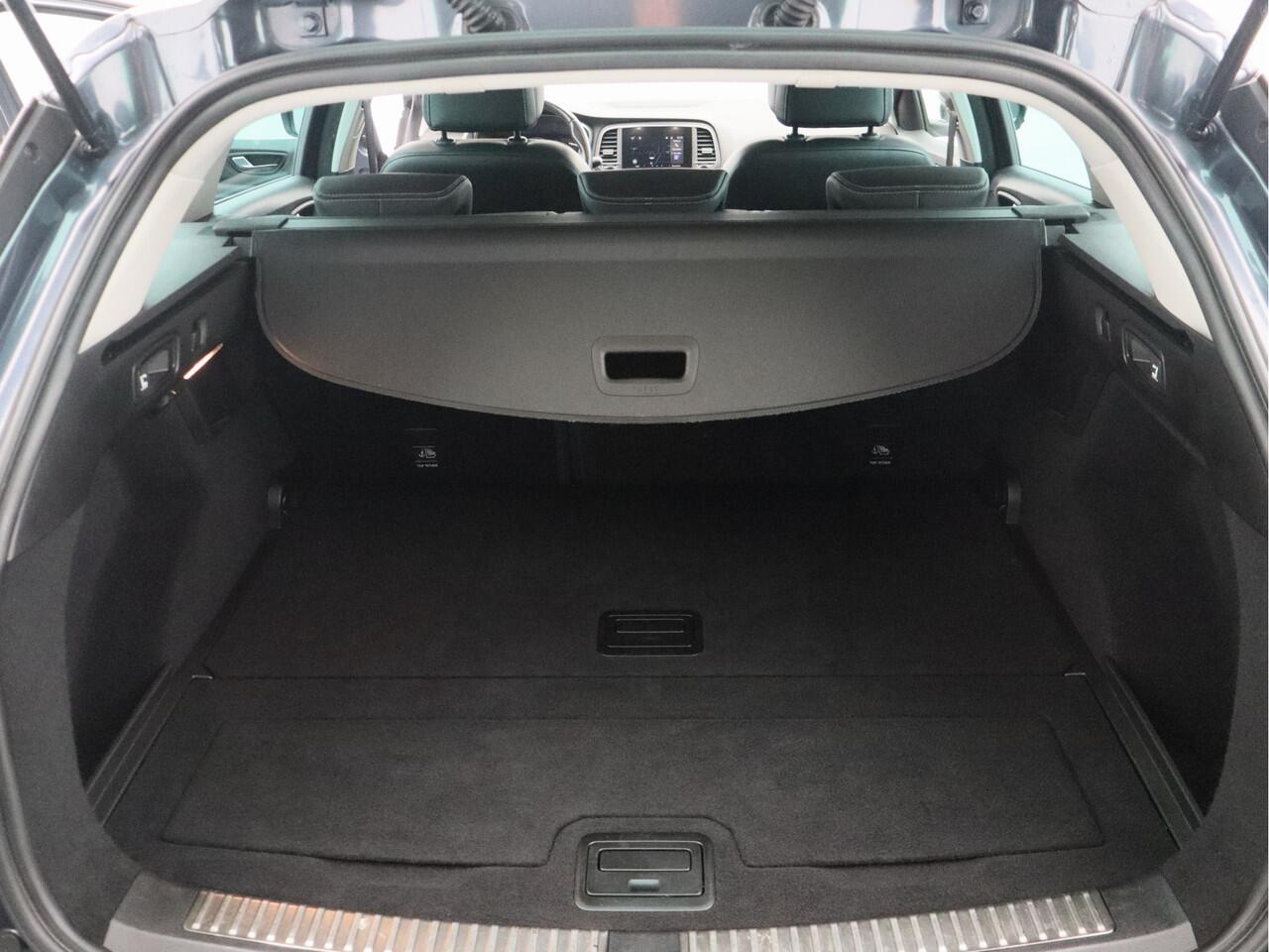 Renault MEGANE Estate 1.3 TCe Intens/ automaat/ trekhaak/ zeer mooi!