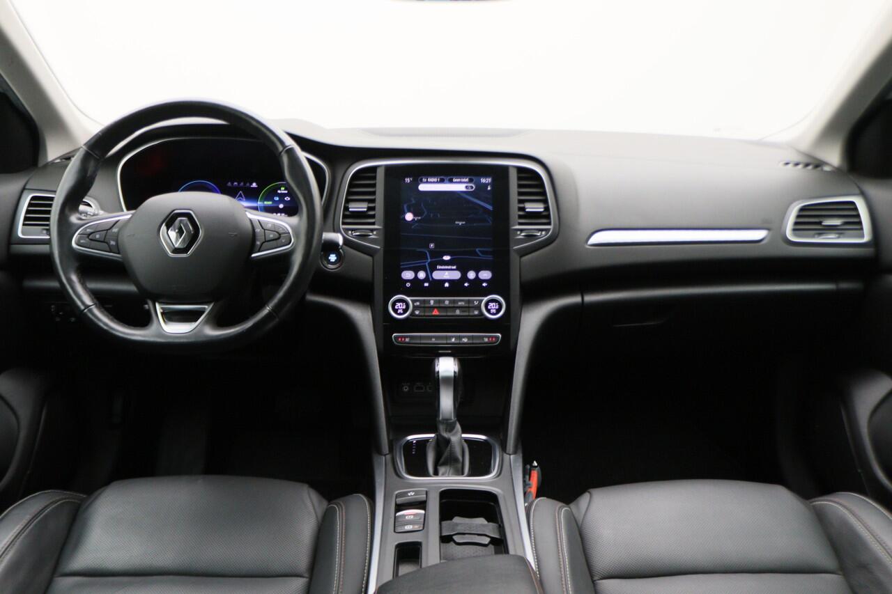 Renault MEGANE Estate 1.6 E-Tech Plug-In Hybrid 160 R.S. Line Leer, Schuif-/Kanteldak, Apple Carplay, BOSE, Trekhaak, Camera