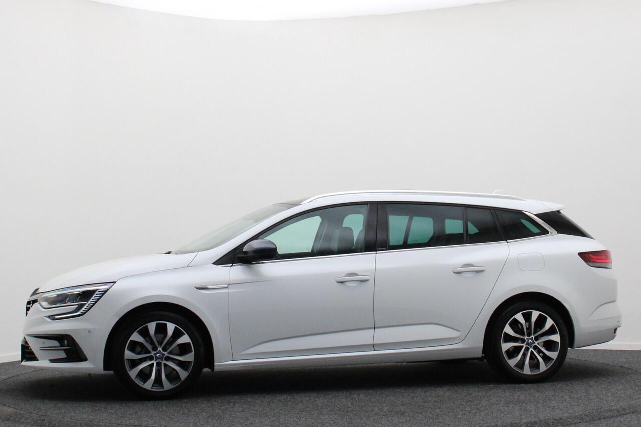 Renault MEGANE Estate 1.6 E-Tech Plug-In Hybrid 160 R.S. Line Leer, Schuif-/Kanteldak, Apple Carplay, BOSE, Trekhaak, Camera
