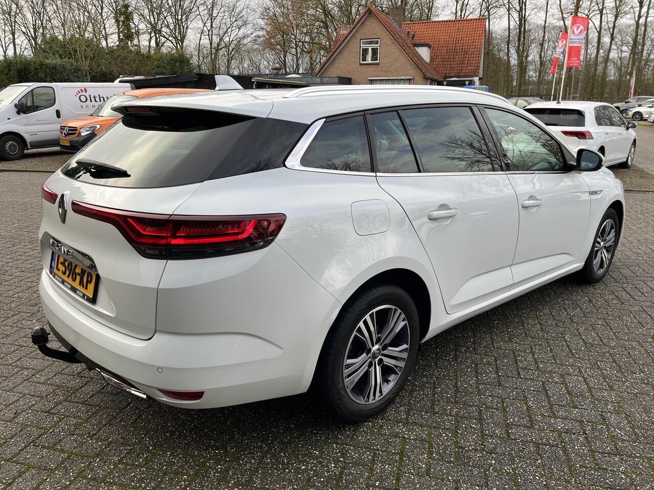 Renault MEGANE Estate 1.3 TCe Intens Automaat Blanc Nacré